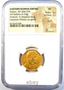 Pièce romaine en or Valens AV Solidus 364-378 après J.-C. Certifié NGC XF (EF) Rare