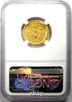 Theodosius II Av Solidus Gold Roman Coin 402-450 Ad Certifié Ngc Ms (unc)